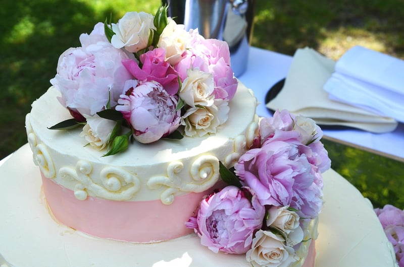 Tree Stump Cake Stand